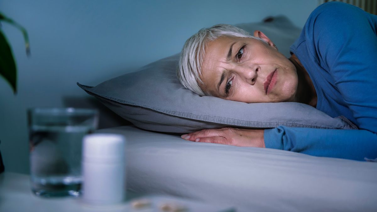 Dvě třetiny Čechů po covidu špatně spí. Může to přivolat demenci